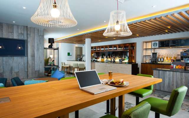 Holiday Inn Salisbury - Stonehenge by IHG