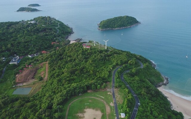 Nai Harn Condominium
