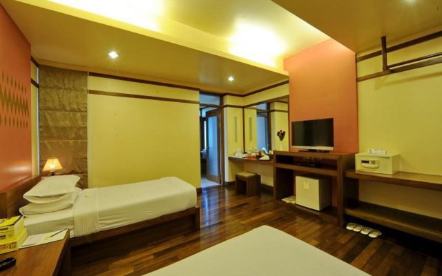 The Myat Mingalar Hotel
