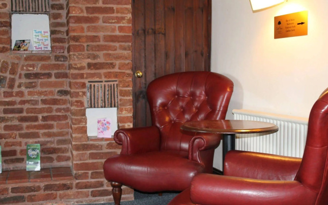 Oak Farm Hotel