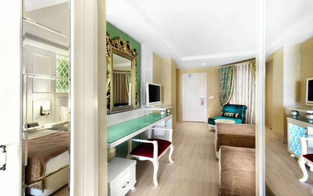 Adenya Hotel & Resort
