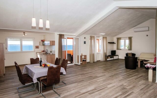 Modern Apartment in Starigrad Paklenica