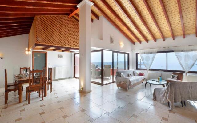 Golden fox Villa