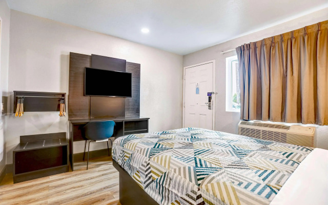 Motel 6 San Bernardino, CA - South
