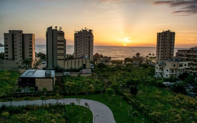 Al Murjan Palace Hotel