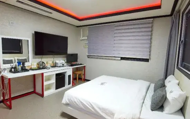Busan Seomyeon Danube Hotel