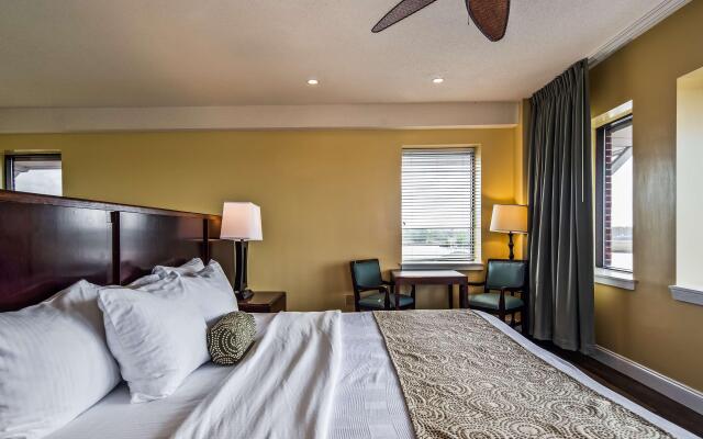 Best Western Plus Coastline Inn
