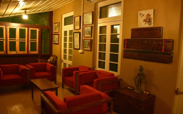 Deodar Manor