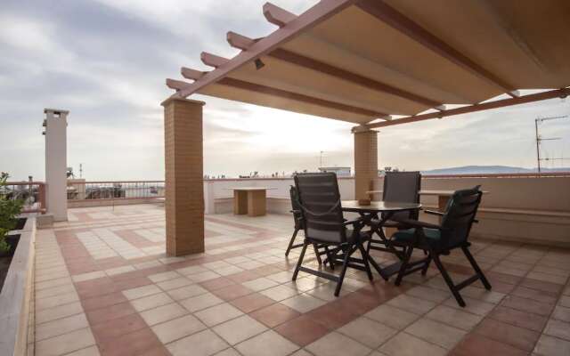 Elegant 5th Floor 2bdr