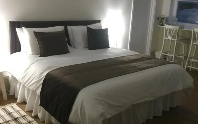 Good Intent Rooms