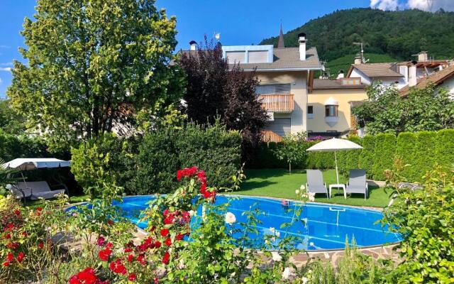 Garni Hotel Tauber