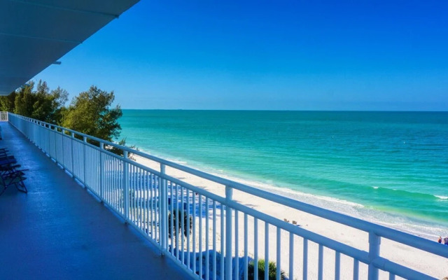 Sunset Beach Chateau Treasure Island 8470