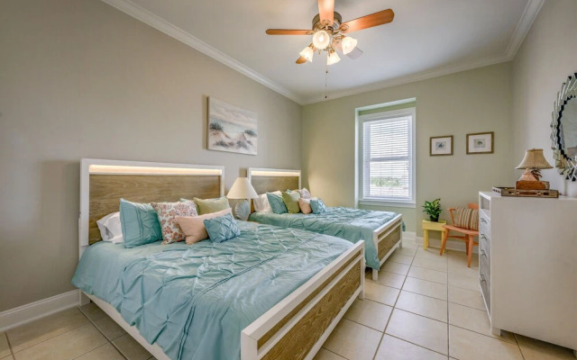 Penthouse Luxury - Exquisite Oceanside Condo