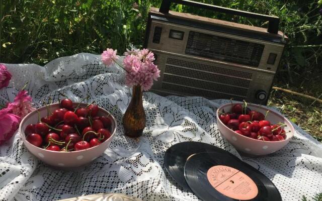 Apple Tree Family Home (ECO)