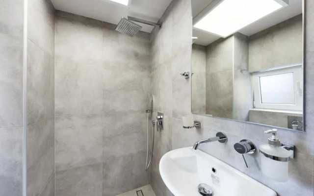 Feel Good Vibes - Apt Suite Athens