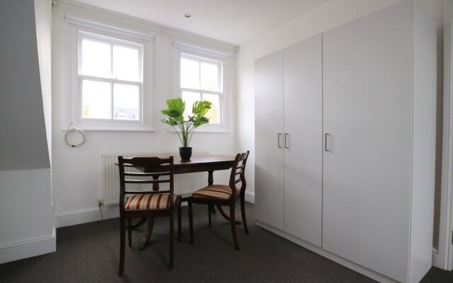 3 Bedroom House in West London