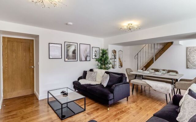 Queen Anne Suite