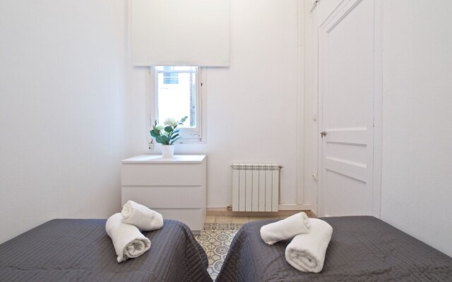 Gaudi Eixample Apartment