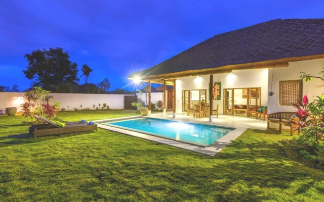 Charming Private Villa With Large Garden, 2 BR, Uluwatu
