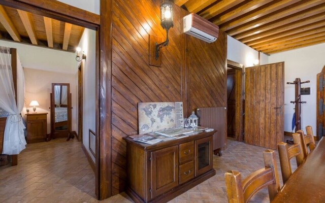 Casale Medievale-Per La Dolce Vita