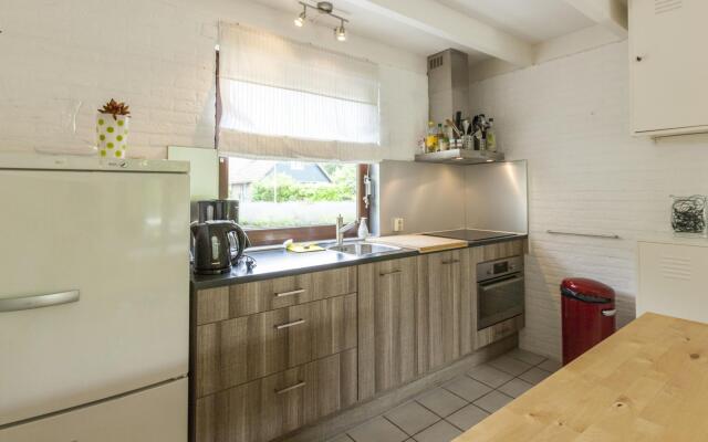 Lovely holiday home in Wolphaartsdijk close to the lake