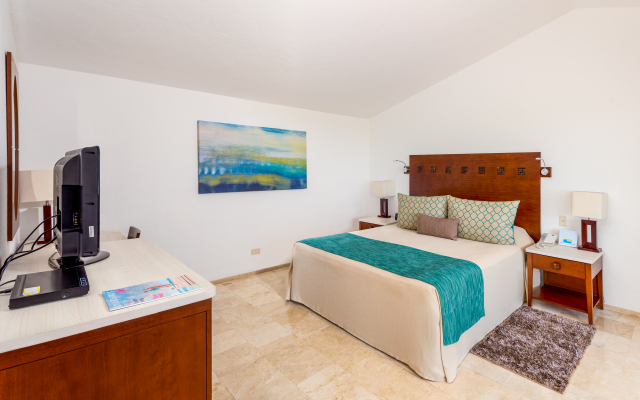 The Royal Cancun All Suites Resort