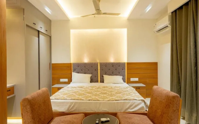 Onlystay DLF My Pad Gomti Nagar Suites