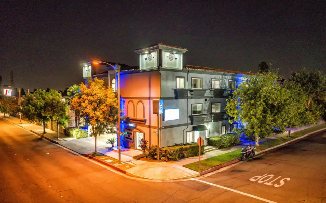 Rodeway Inn & Suites Pasadena