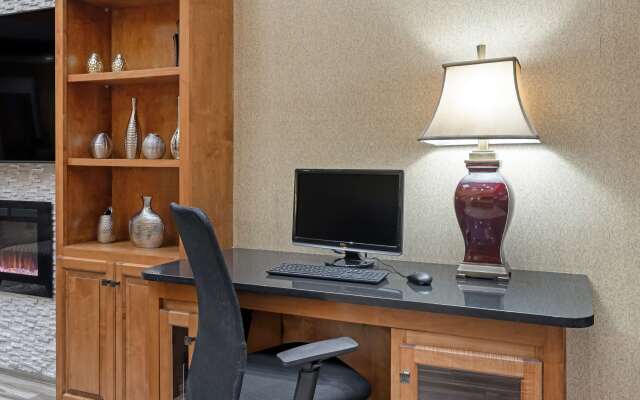 Best Western Plus Bradbury Inn & Suites