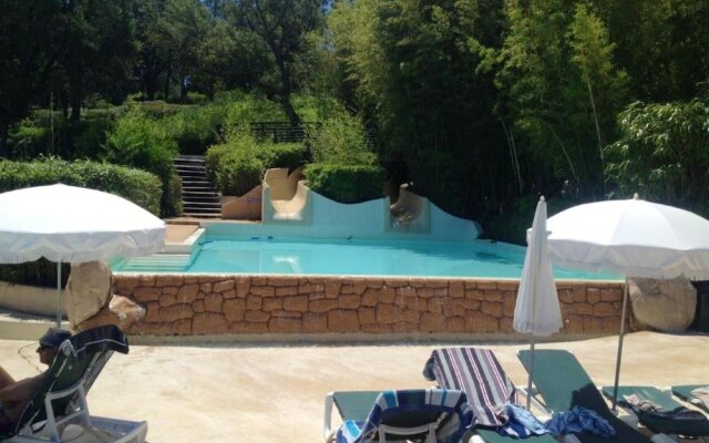 House With 3 Bedrooms In Grimaud, With Pool Access, Enclosed Garden And Wifi 1 Km From The Beach