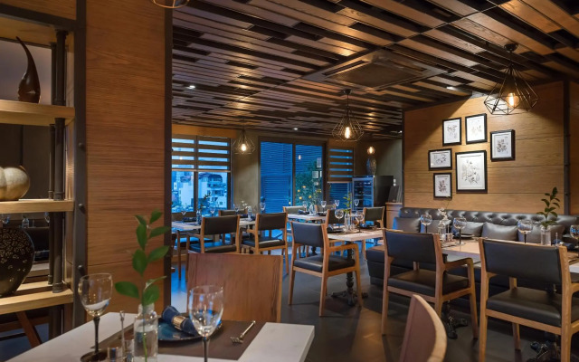 Bespoke Trendy Hotel Hanoi