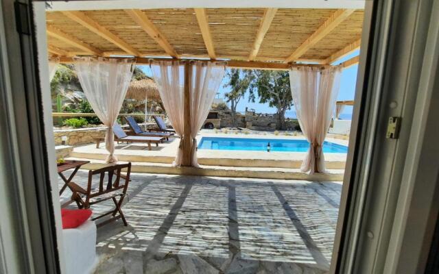 Janakos View Apartment II with Pool