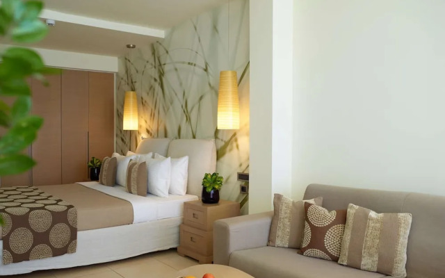 The Ixian Grand & All Suites Hotel