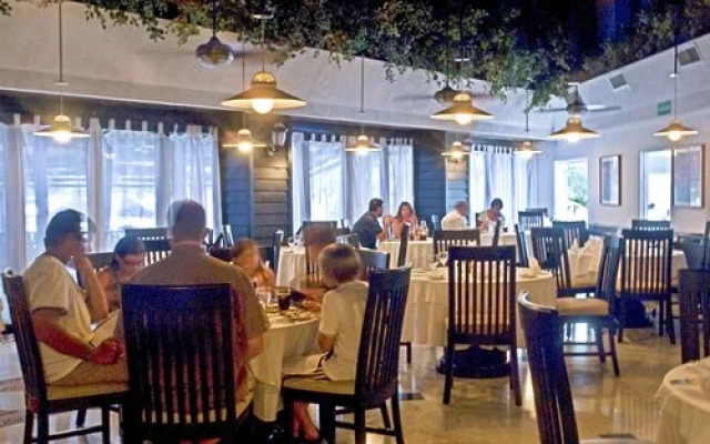 Sunset Lagoon, Cancún, Mexico