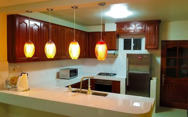 Crystal Shore Beach Resort powered by Cocotel