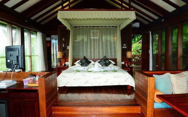 Yalong Bay Earthly Paradise Birds Nest Resort （Mountain Villas)