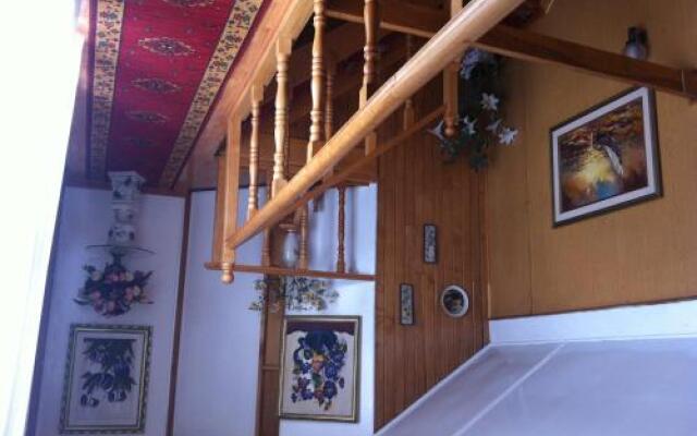 Hostal Ely