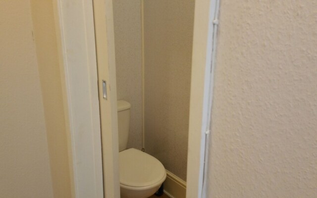 2 Berth, First Floor Flat, Glen Villa 4