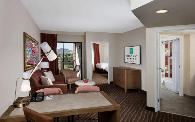 Embassy Suites by Hilton Phoenix Scottsdale