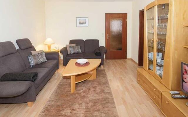 Ferienwohnung-4-mit-Sonnenbalkon-im-Landhaus-Hubertus-Duhnen