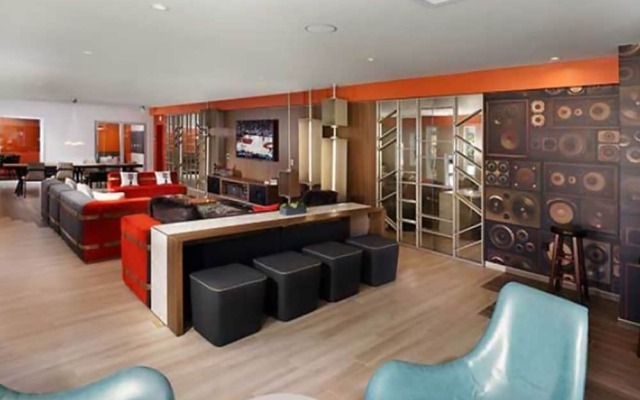 Studio City Universal Apartments
