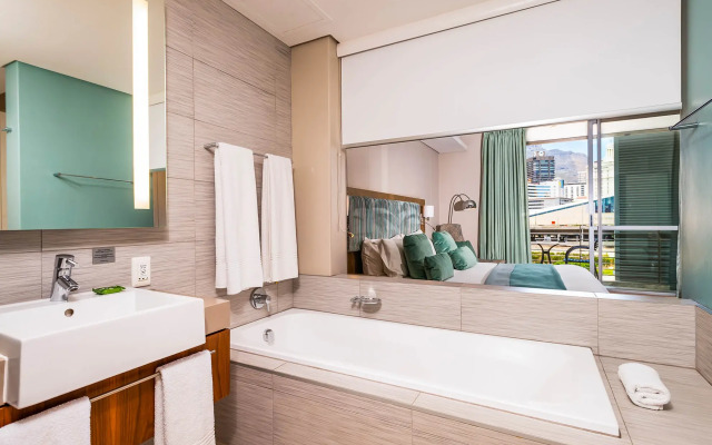 aha Harbour Bridge Hotel & Suites