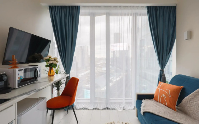 Full House (Фулл Хаус) в Башне ОКО Москва-Сити на 1-й Красногвардейском проезде