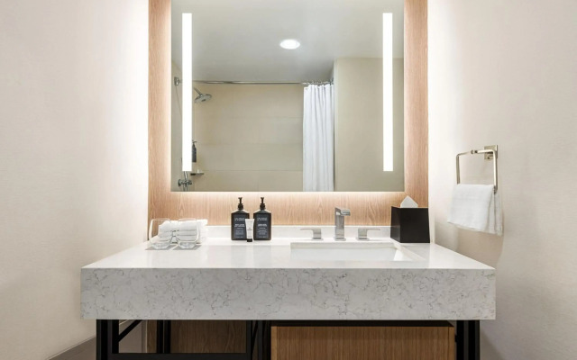 Sheraton Suites Chicago O'Hare