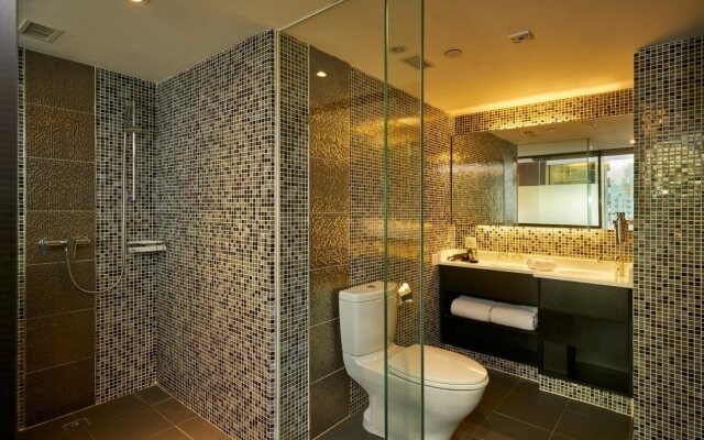 J Link Hotel