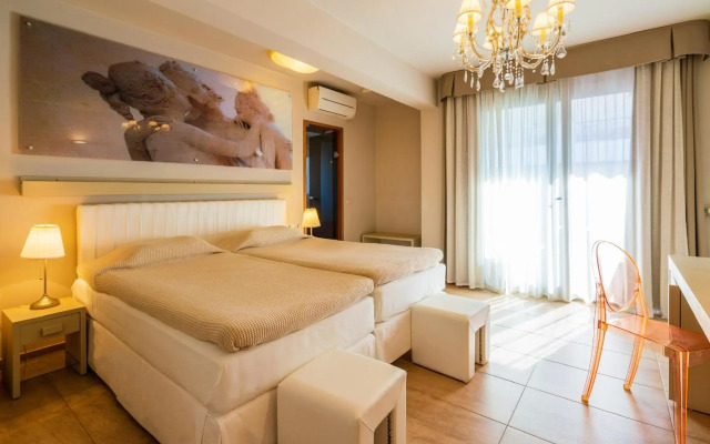 Bourtzi Hotel