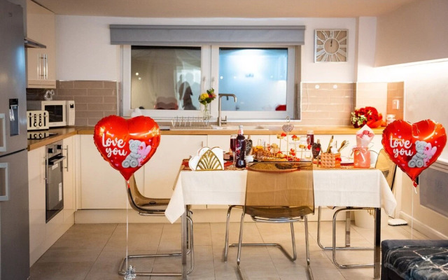 Dealhouse Apartments 1