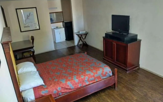 Great Western Inn & Suites - Saginaw
