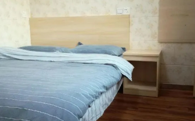 Yangzhong Yizhou Hotel