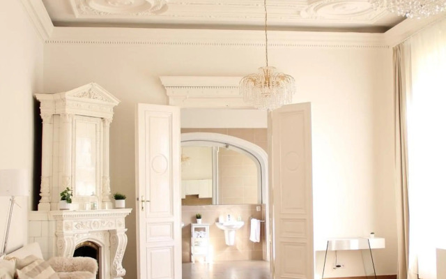 Luxury Design City centre Apartment